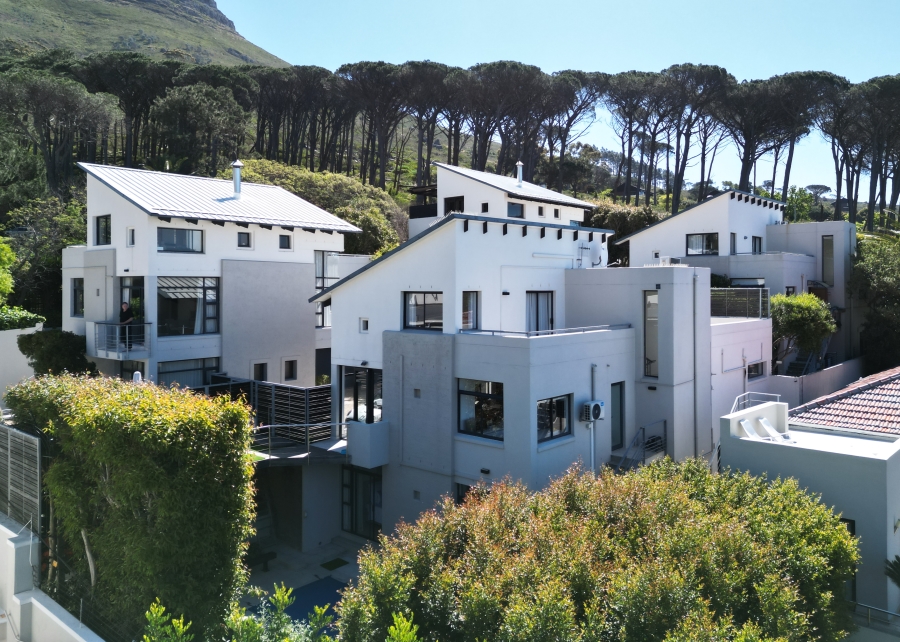 3 Bedroom Property for Sale in Higgovale Western Cape
